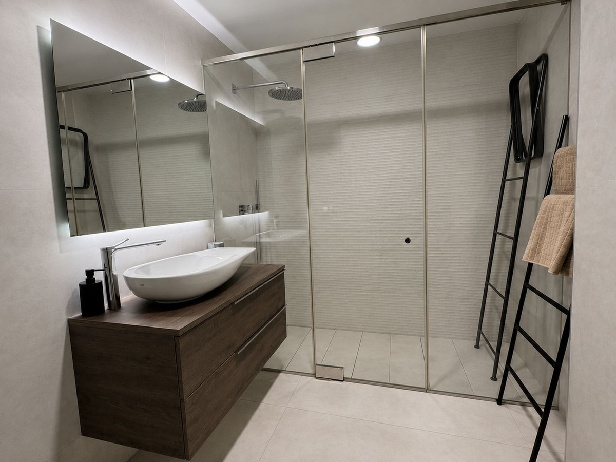 Appartement te koop in Estepona | 4 slaapkamers H5423554