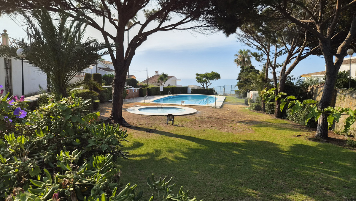 Appartement te koop in Estepona | 2 slaapkamers H5423848