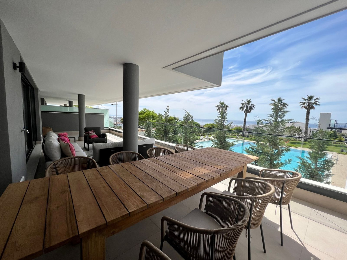 Appartement te koop in Estepona | 4 slaapkamers H5424277