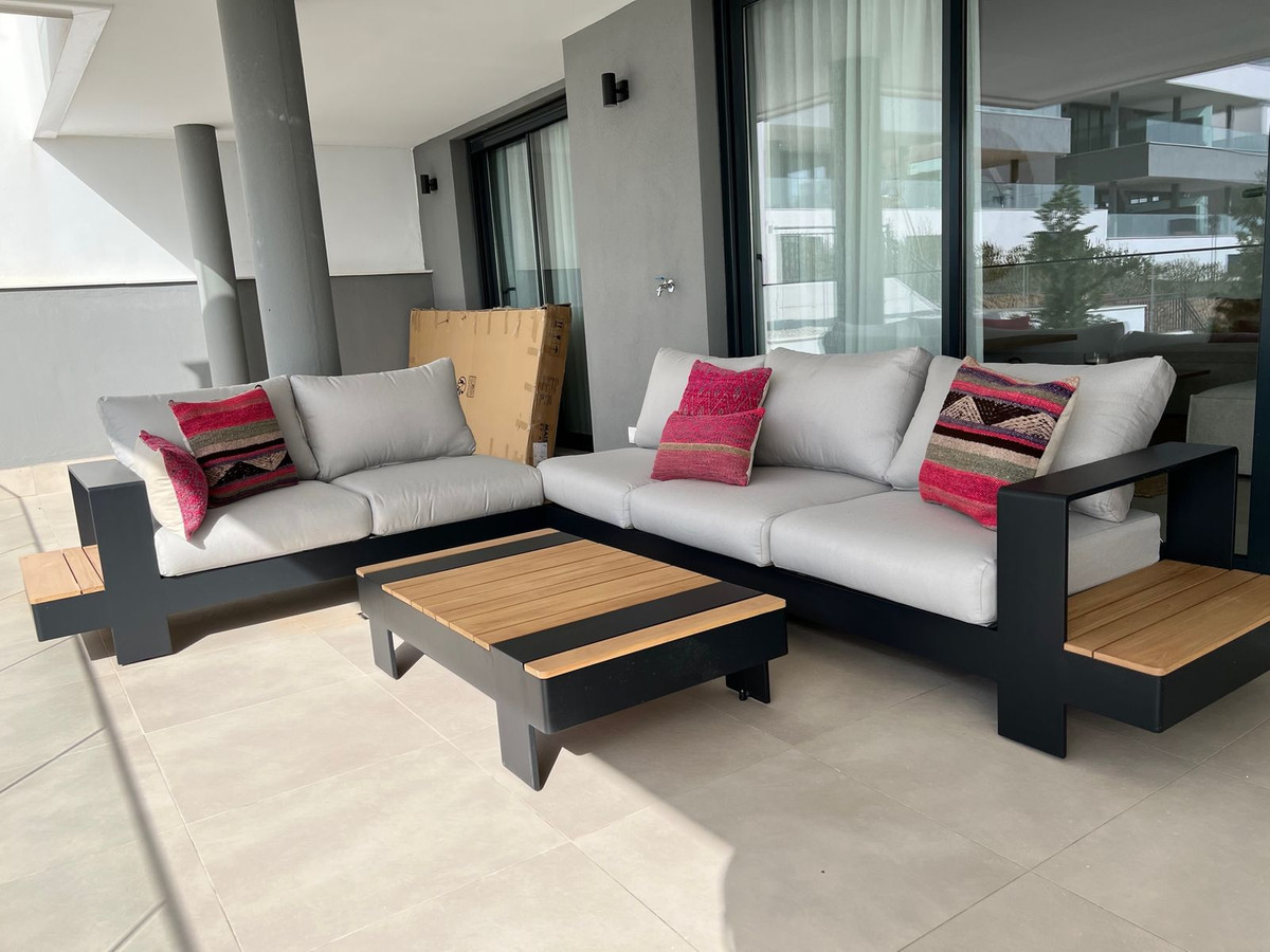 Appartement te koop in Estepona | 4 slaapkamers H5424277