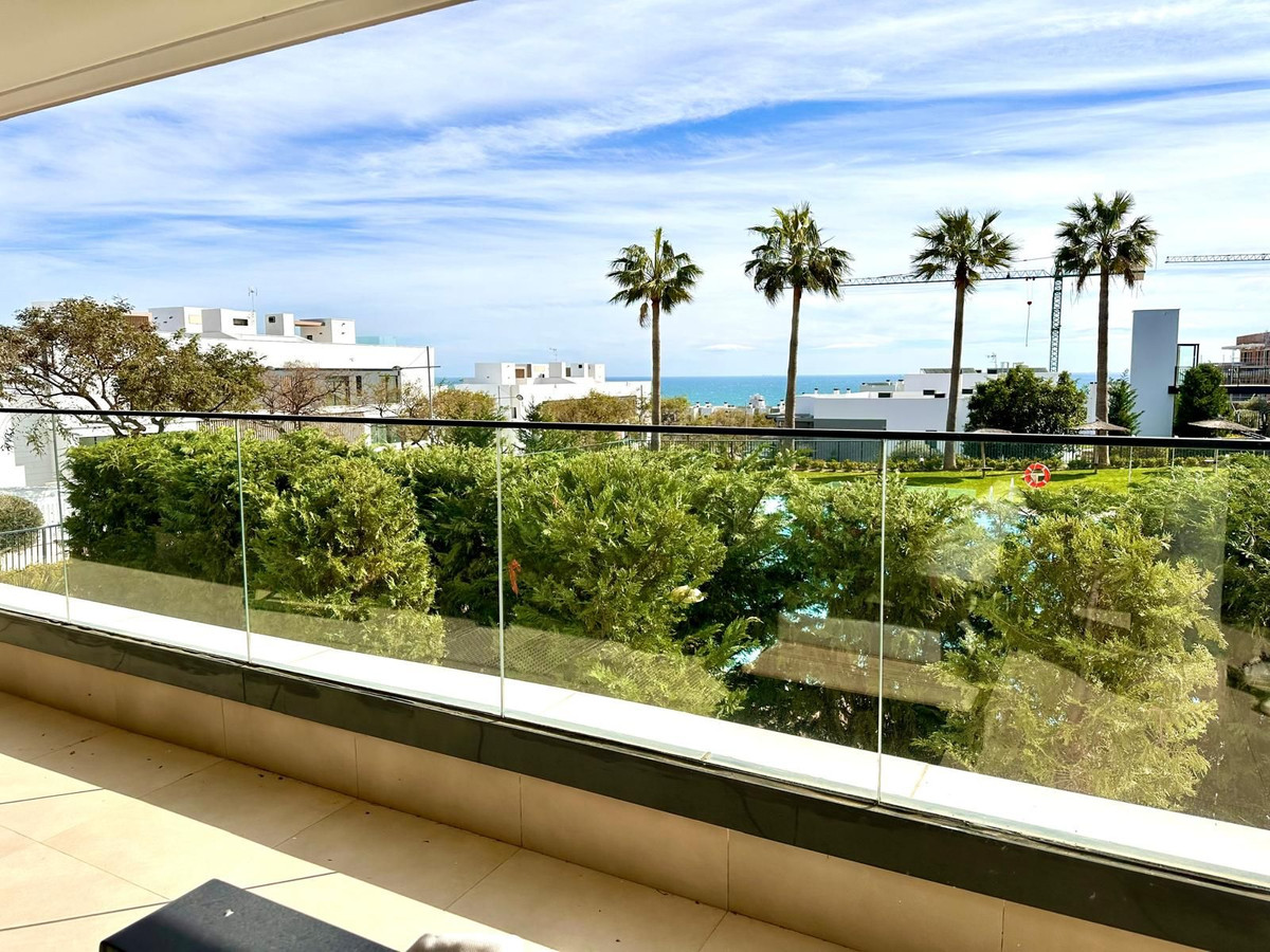 Appartement te koop in Estepona | 4 slaapkamers H5424277