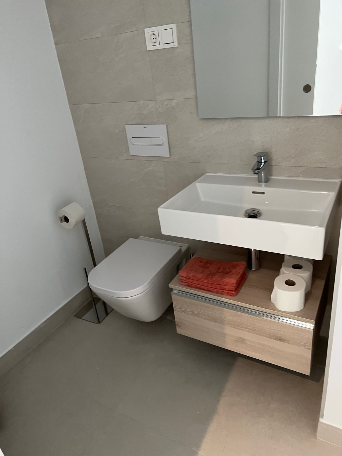 Appartement te koop in Estepona | 4 slaapkamers H5424277