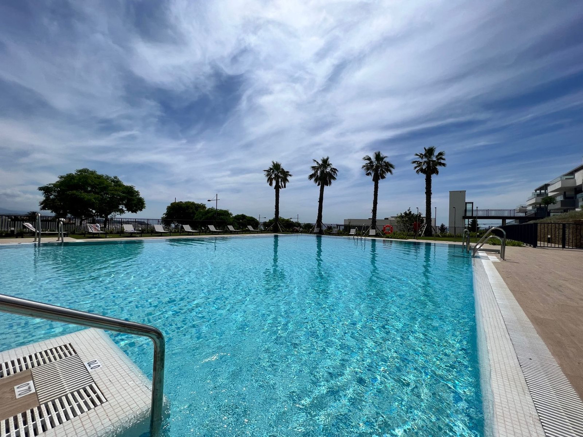 Appartement te koop in Estepona | 4 slaapkamers H5424277