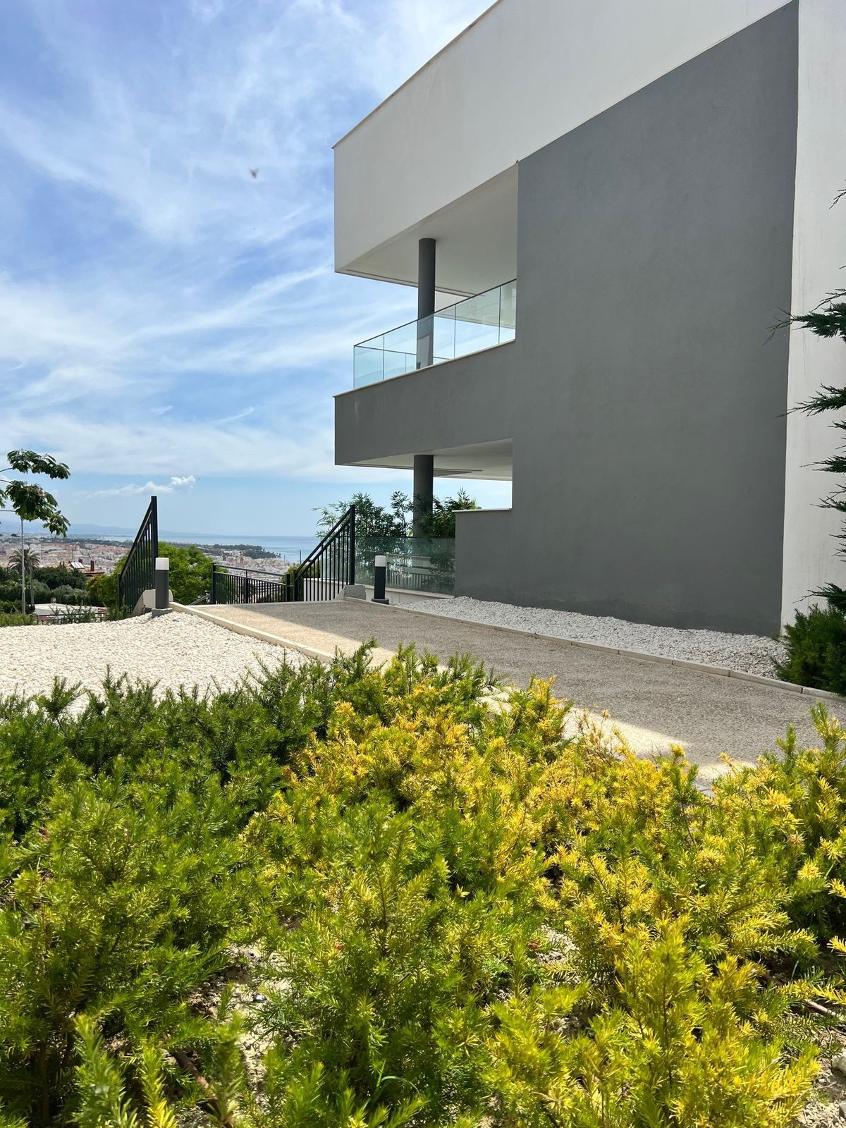 Appartement te koop in Estepona | 4 slaapkamers H5424277
