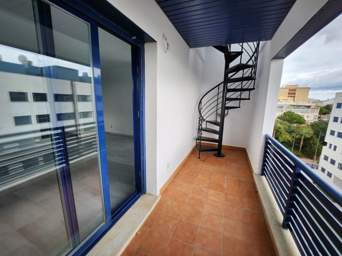 Appartement te koop in Estepona | 2 slaapkamers H5425159