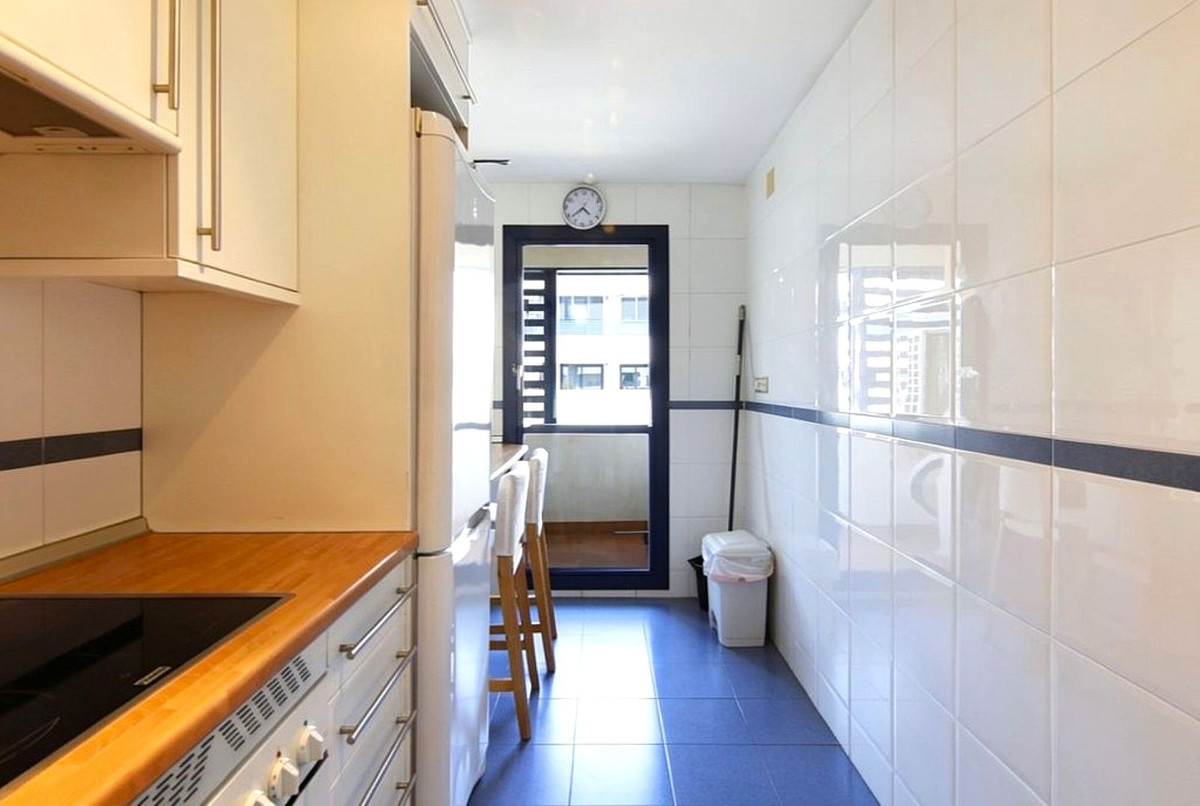Appartement te koop in Estepona | 2 slaapkamers H5425171