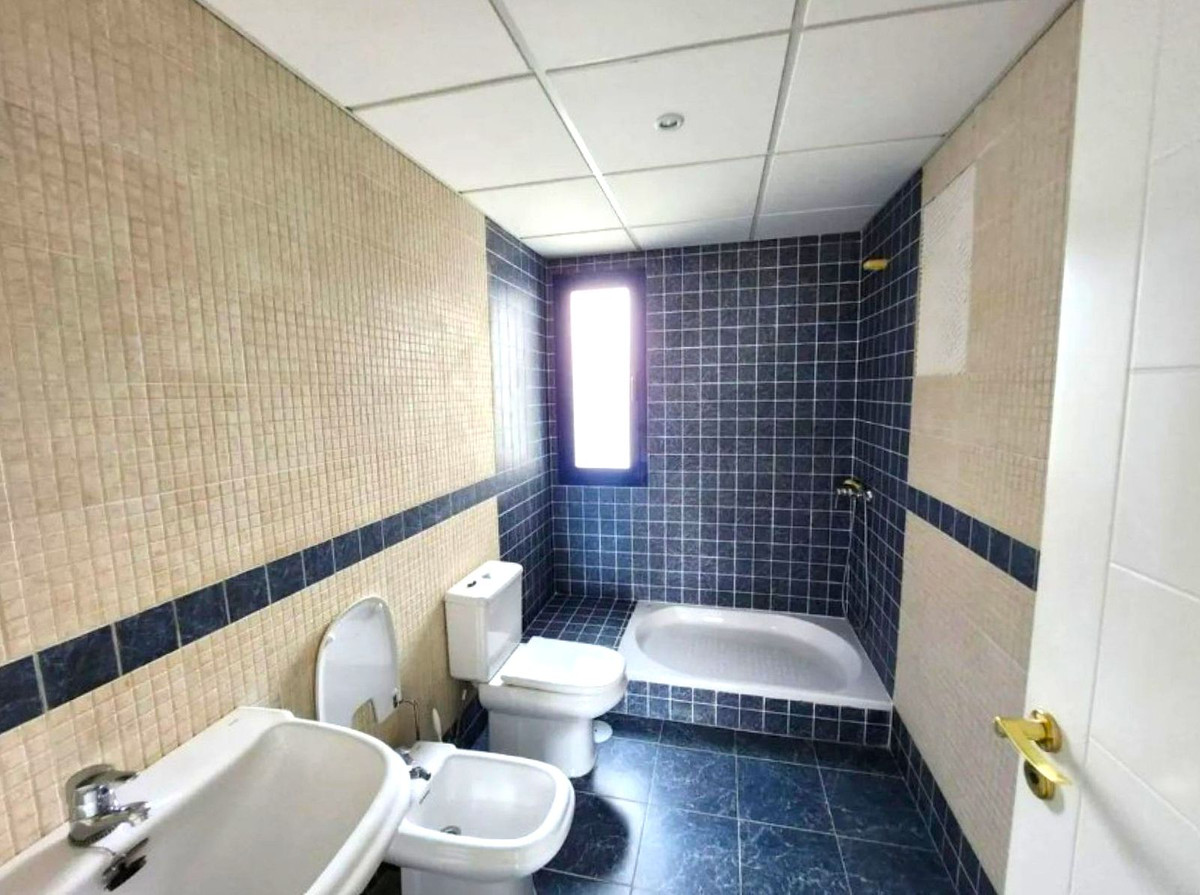 Appartement te koop in Estepona | 2 slaapkamers H5425171