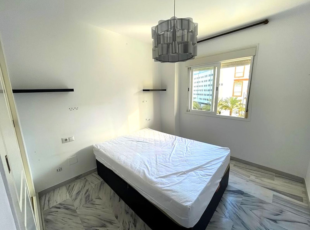 Appartement te koop in Estepona | 2 slaapkamers H5425195