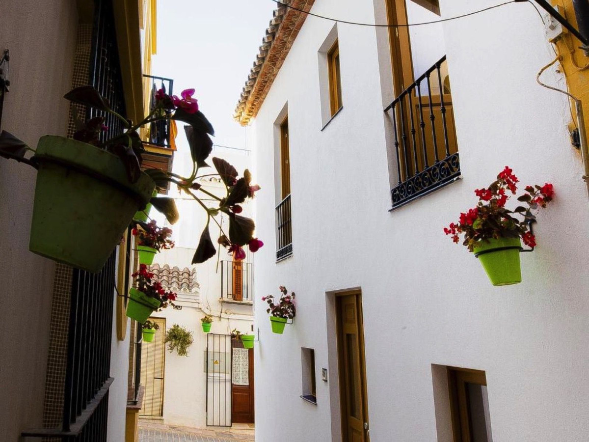 Penthouse te koop in Estepona | 1 slaapkamers H5425204