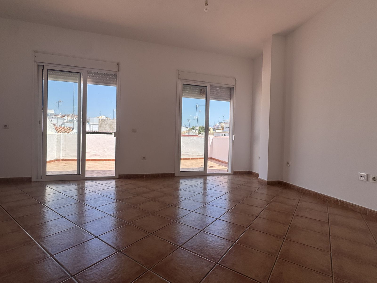 Penthouse te koop in Estepona | 1 slaapkamers H5425204