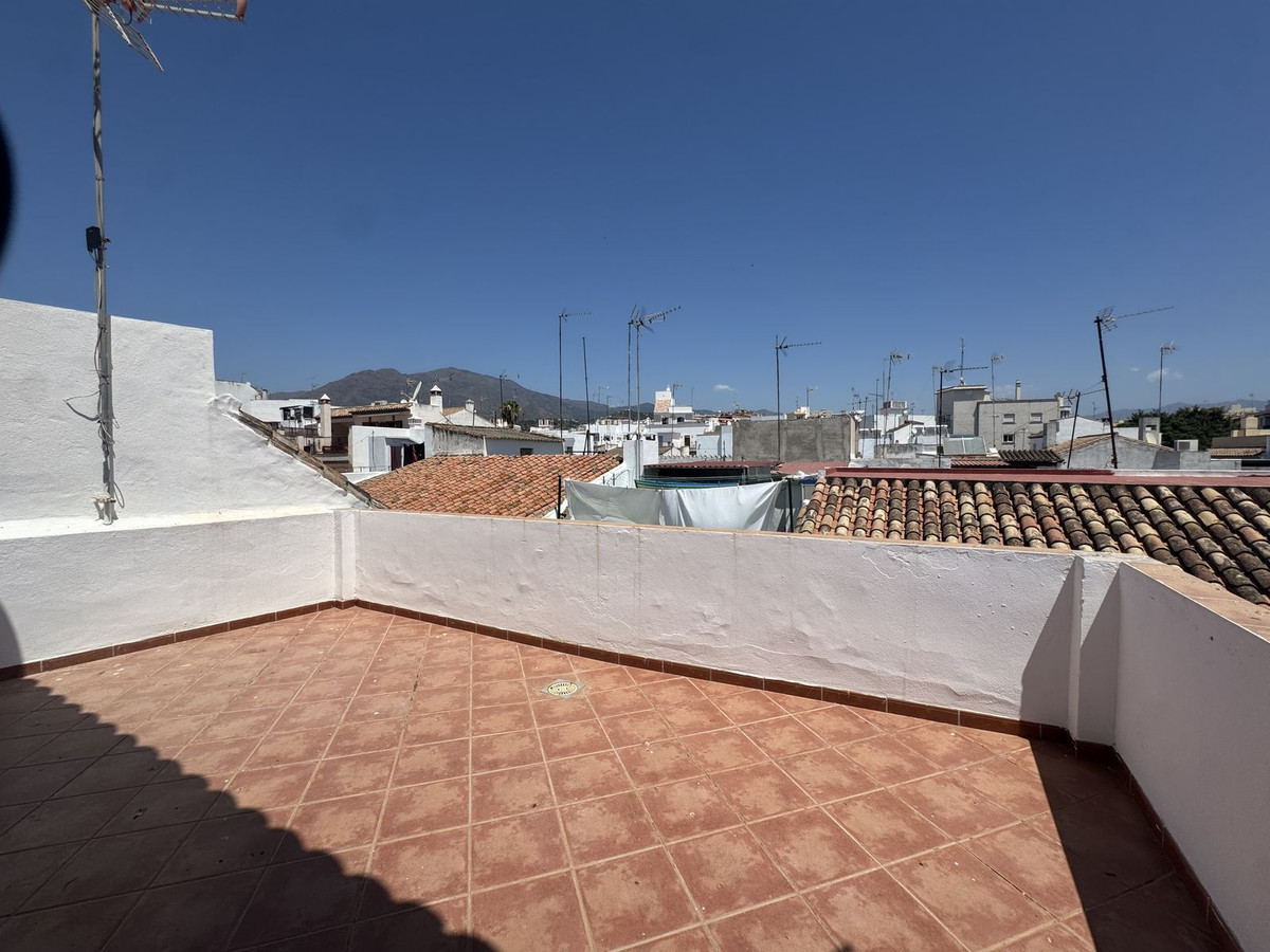 Penthouse te koop in Estepona | 1 slaapkamers H5425204