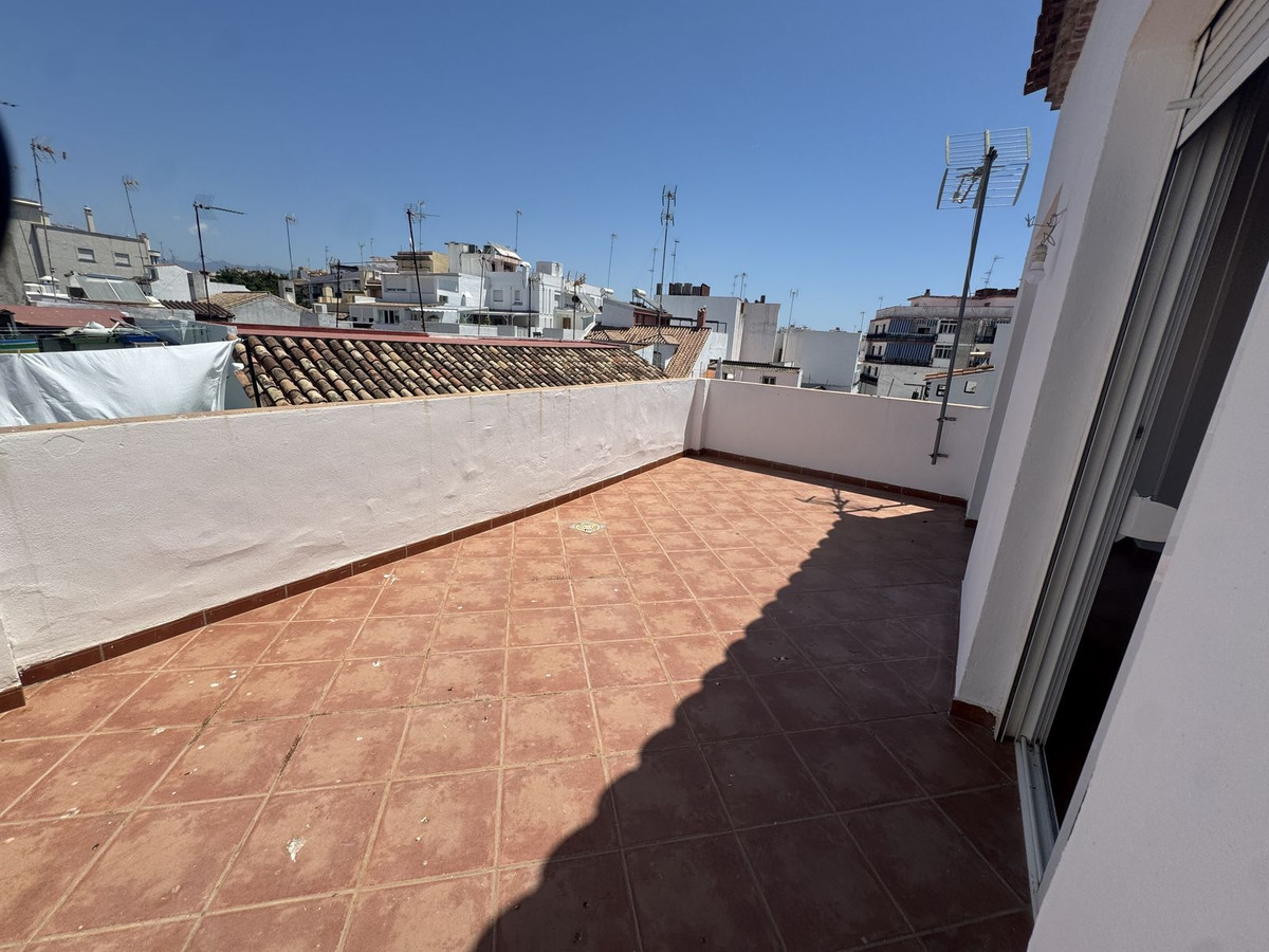 Penthouse te koop in Estepona | 1 slaapkamers H5425204