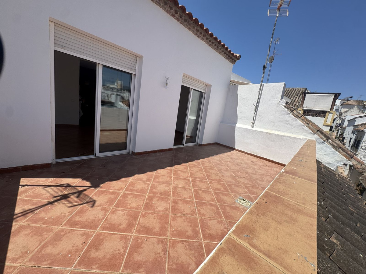Penthouse te koop in Estepona | 1 slaapkamers H5425204