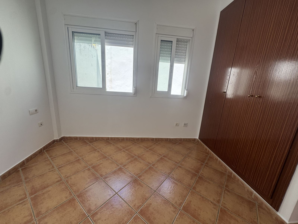 Penthouse te koop in Estepona | 1 slaapkamers H5425204