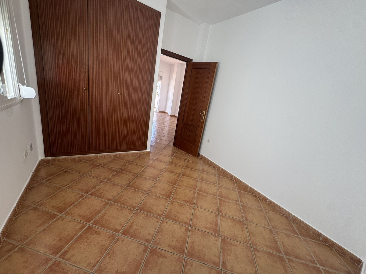 Penthouse te koop in Estepona | 1 slaapkamers H5425204