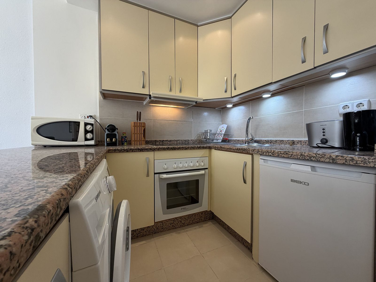 Appartement te koop in Estepona | 1 slaapkamers H5425219