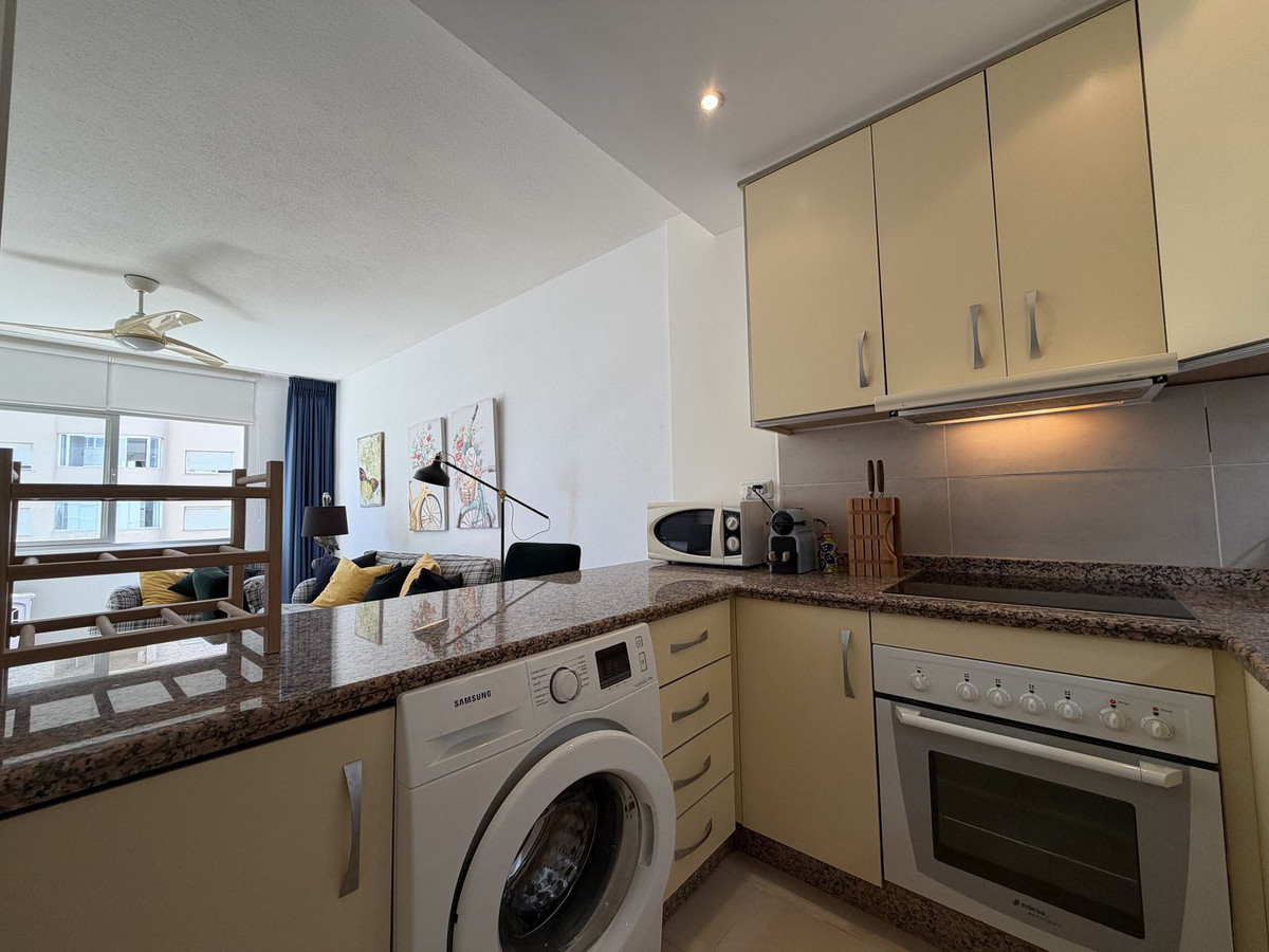 Appartement te koop in Estepona | 1 slaapkamers H5425219