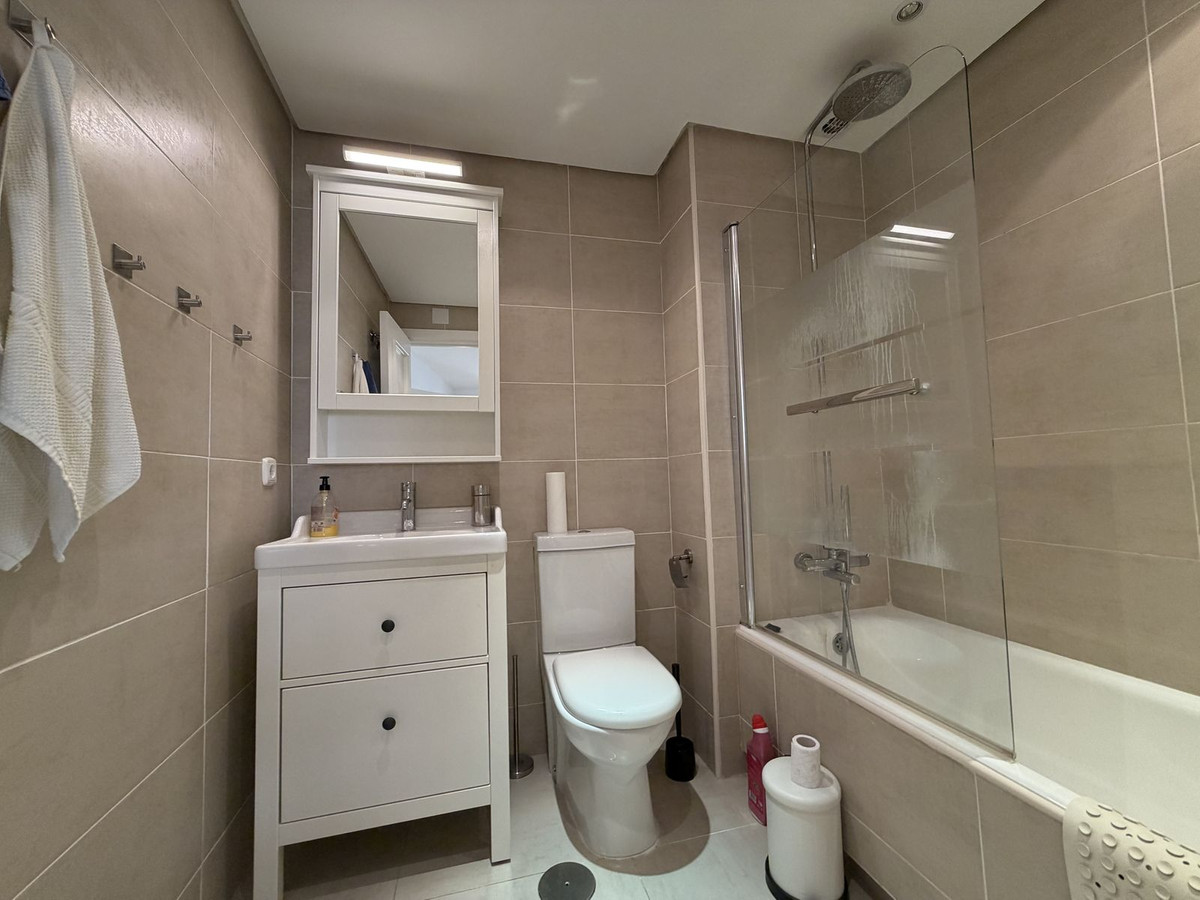 Appartement te koop in Estepona | 1 slaapkamers H5425219