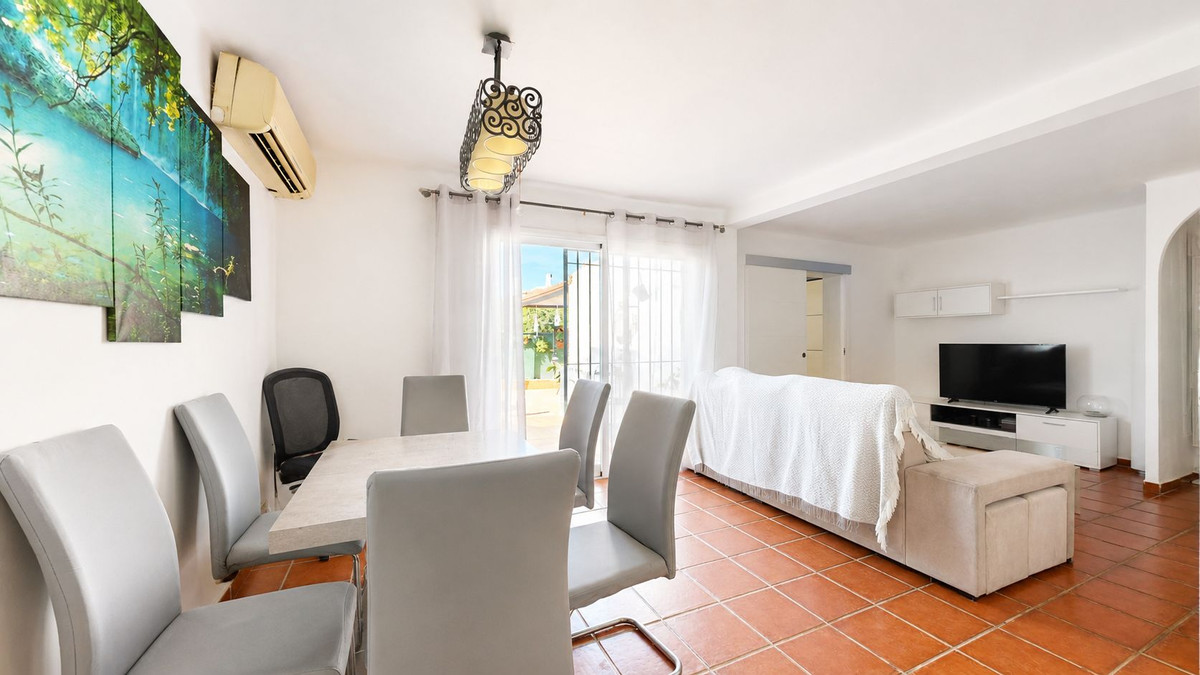 Appartement te koop in Estepona | 3 slaapkamers H5425837