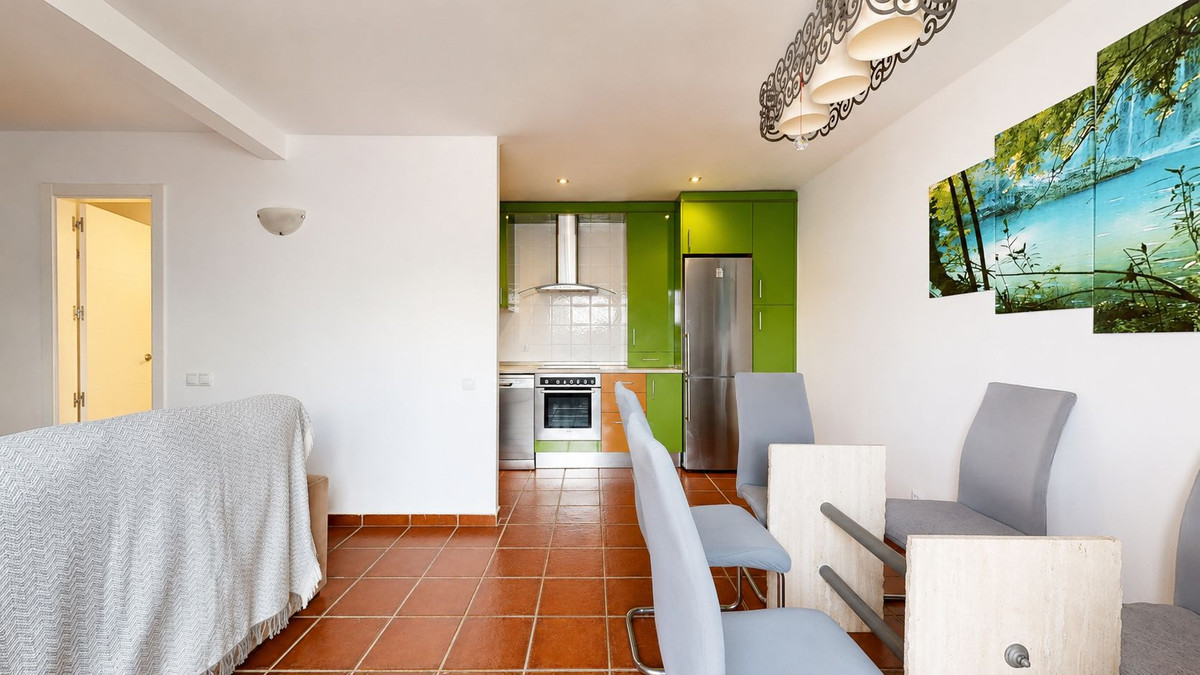 Appartement te koop in Estepona | 3 slaapkamers H5425837