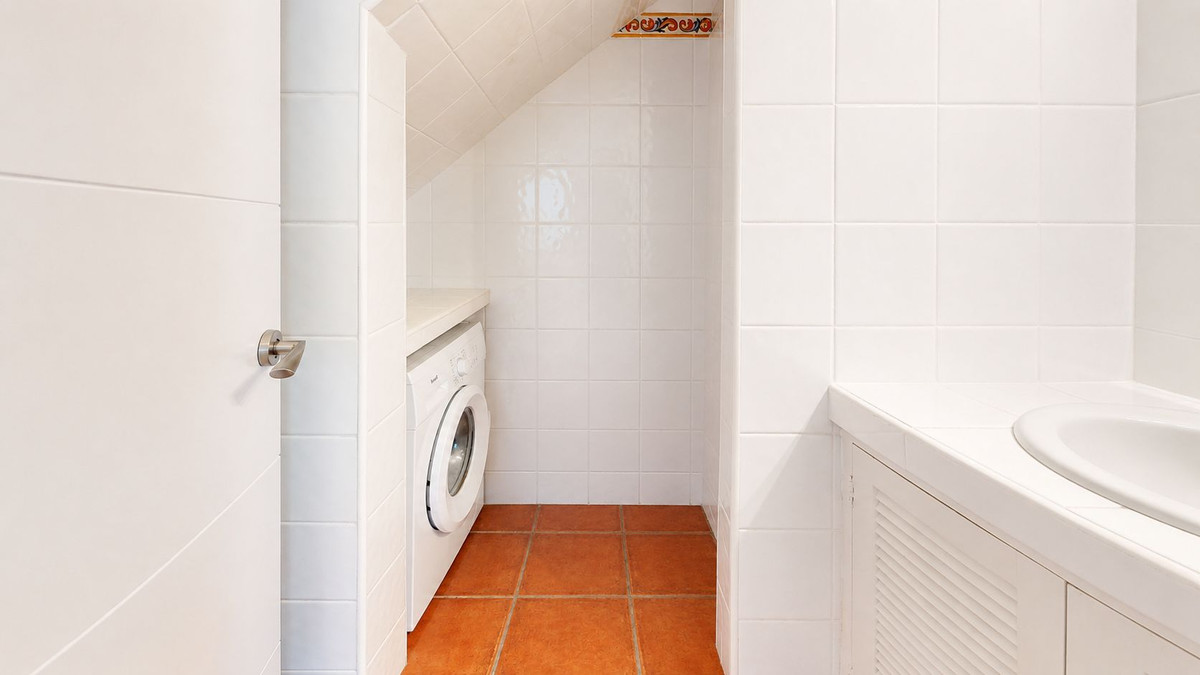 Appartement te koop in Estepona | 3 slaapkamers H5425837