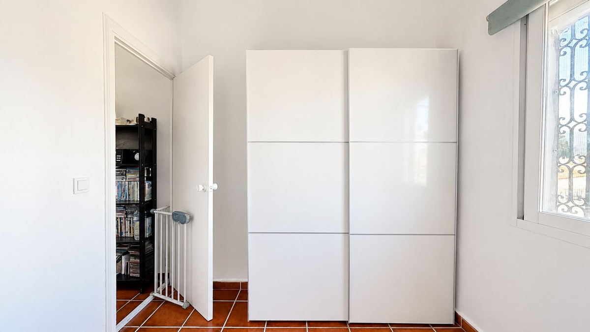 Appartement te koop in Estepona | 3 slaapkamers H5425837