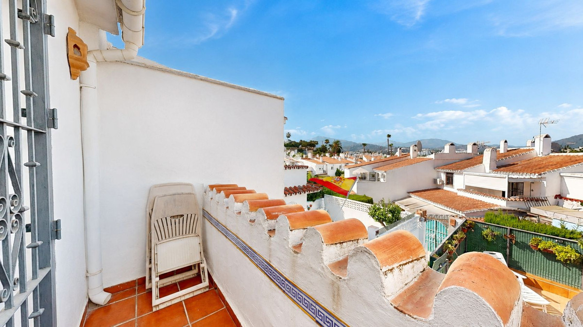 Appartement te koop in Estepona | 3 slaapkamers H5425837
