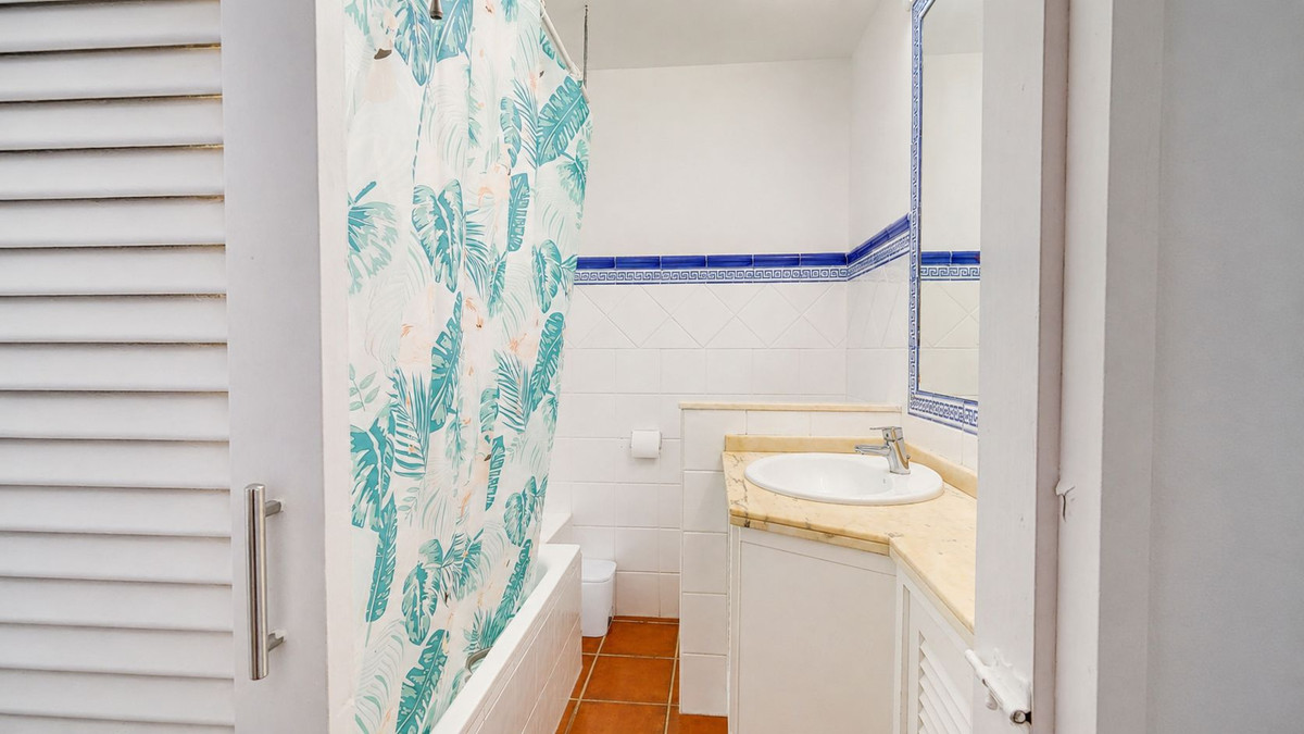 Appartement te koop in Estepona | 3 slaapkamers H5425837