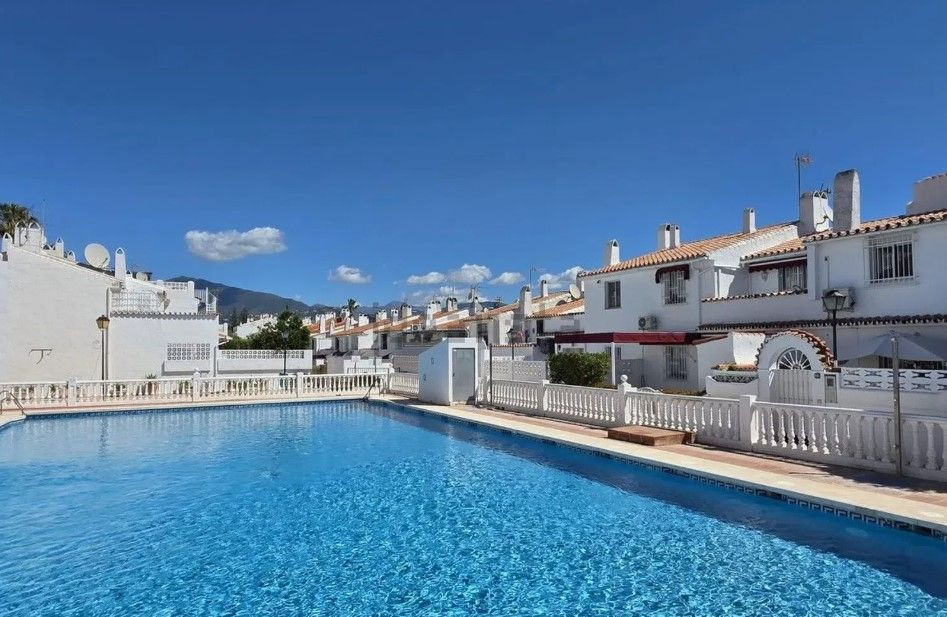 Appartement te koop in Estepona | 3 slaapkamers H5425837