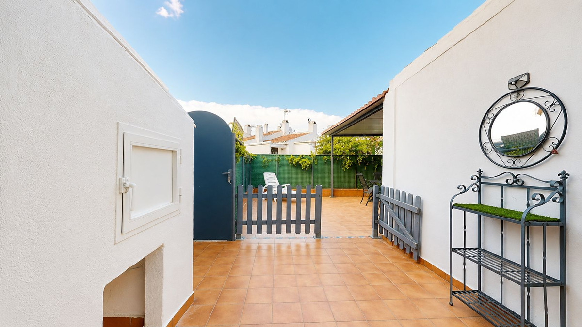 Appartement te koop in Estepona | 3 slaapkamers H5425837