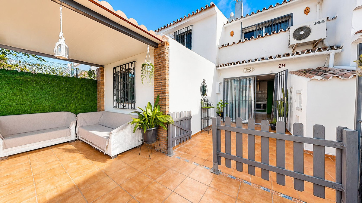 Appartement te koop in Estepona | 3 slaapkamers H5425837