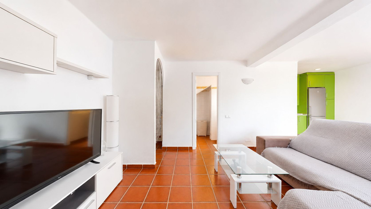 Appartement te koop in Estepona | 3 slaapkamers H5425837
