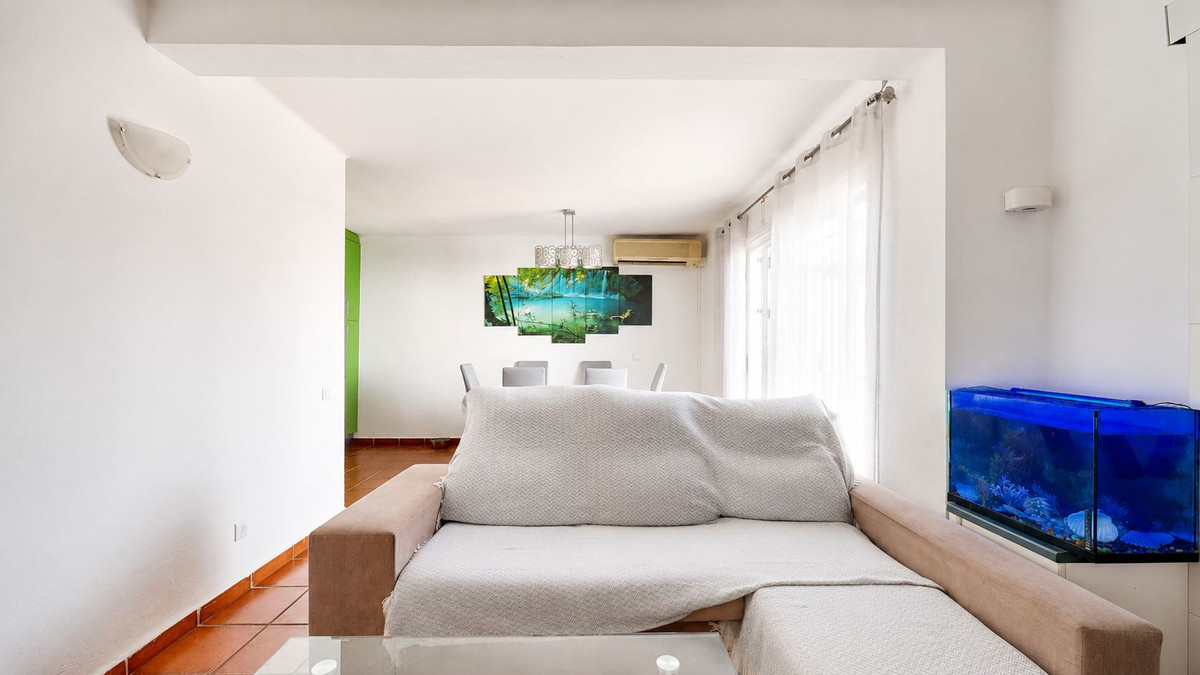Appartement te koop in Estepona | 3 slaapkamers H5425837