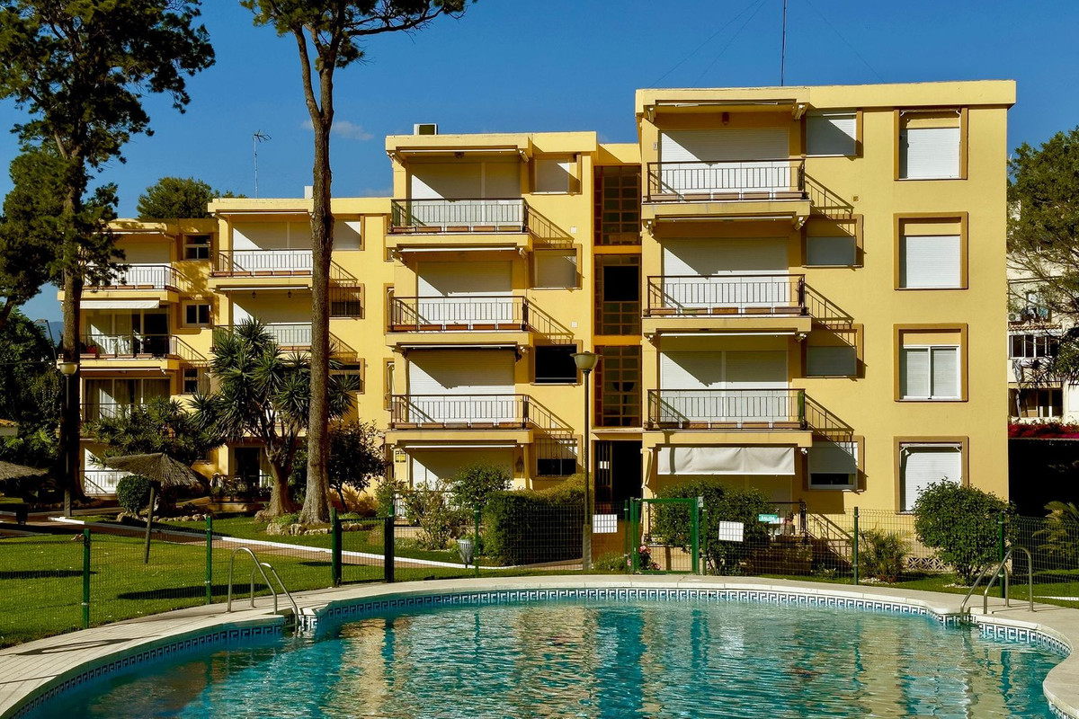 Appartement te koop in Estepona | 3 slaapkamers H5425942