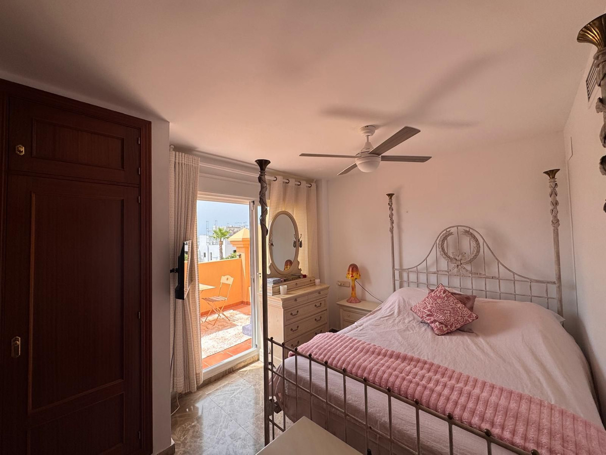 Appartement te koop in Estepona | 3 slaapkamers H5426005