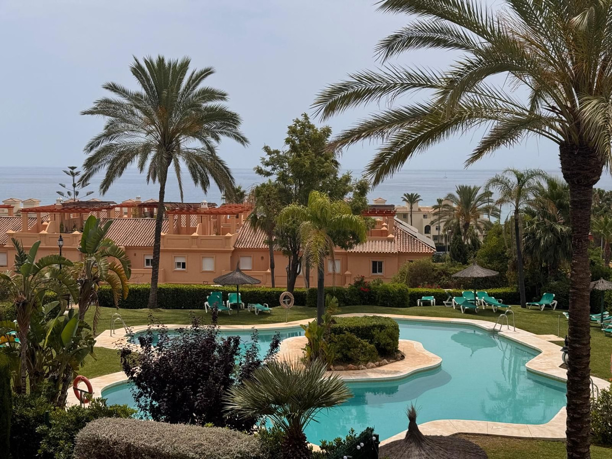 Appartement te koop in Estepona | 3 slaapkamers H5426005