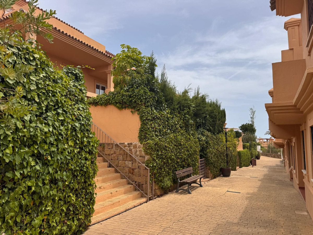 Appartement te koop in Estepona | 3 slaapkamers H5426005