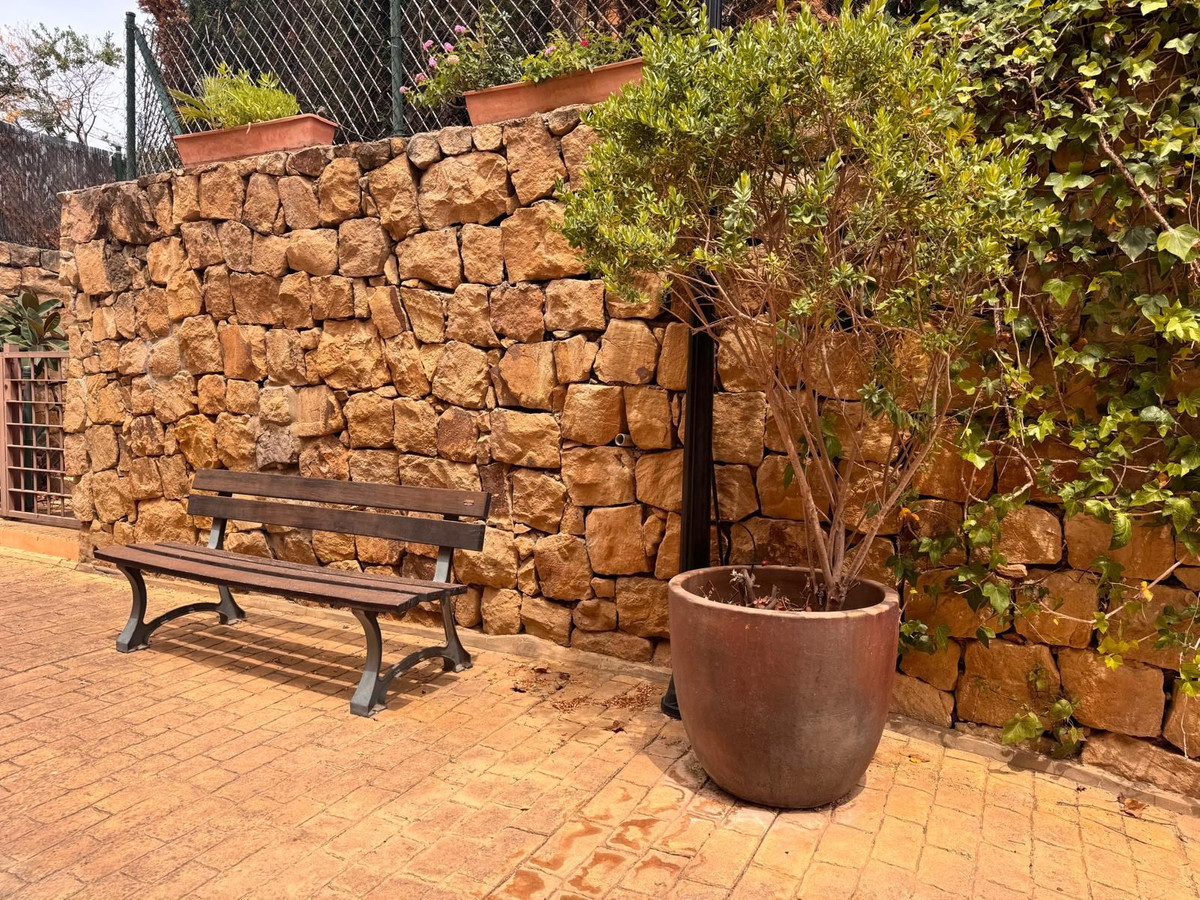 Appartement te koop in Estepona | 3 slaapkamers H5426005