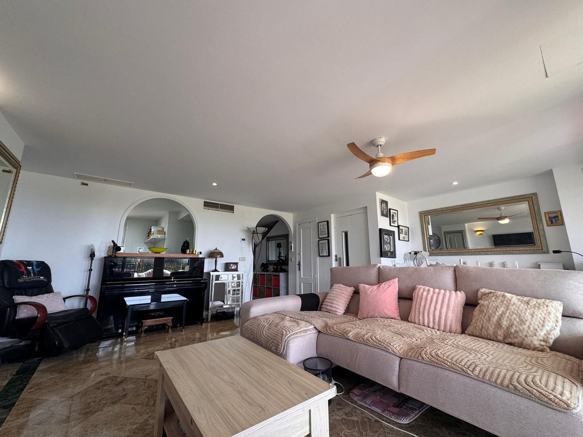 Appartement te koop in Estepona | 3 slaapkamers H5426005