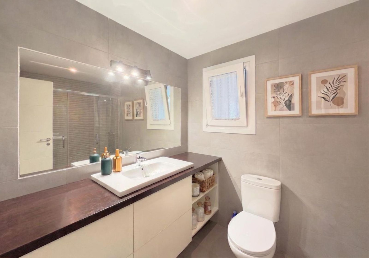 Appartement te koop in Estepona | 3 slaapkamers H5426167