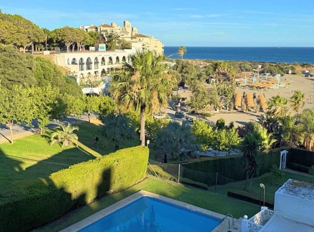 Appartement te koop in Estepona | 3 slaapkamers H5426167