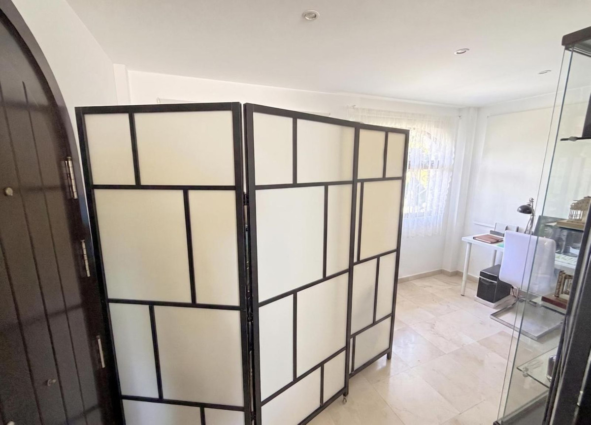 Appartement te koop in Estepona | 3 slaapkamers H5426167