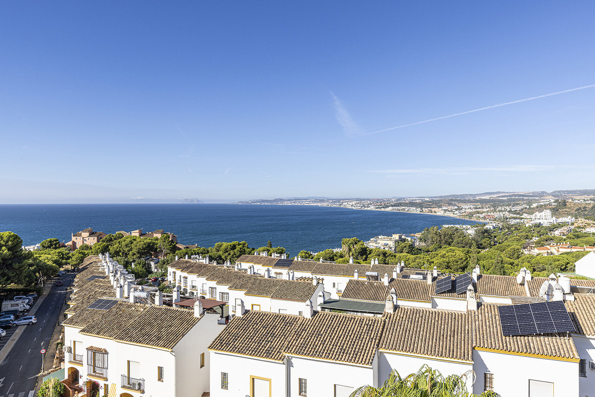 Penthouse te koop in Estepona | 3 slaapkamers H5427022