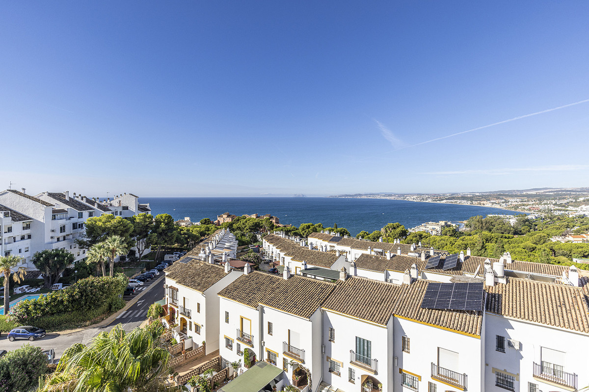 Penthouse te koop in Estepona | 3 slaapkamers H5427022