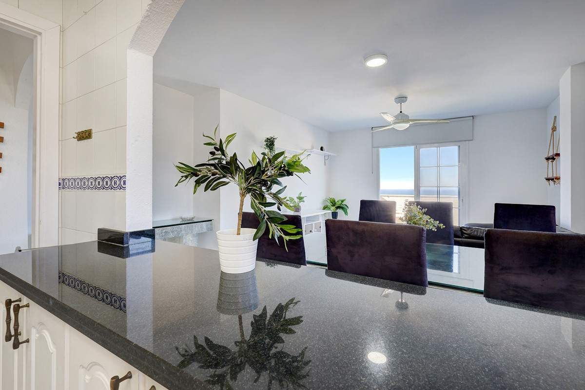 Penthouse te koop in Estepona | 3 slaapkamers H5427022
