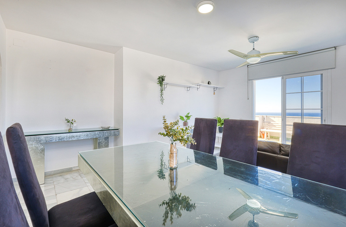 Penthouse te koop in Estepona | 3 slaapkamers H5427022