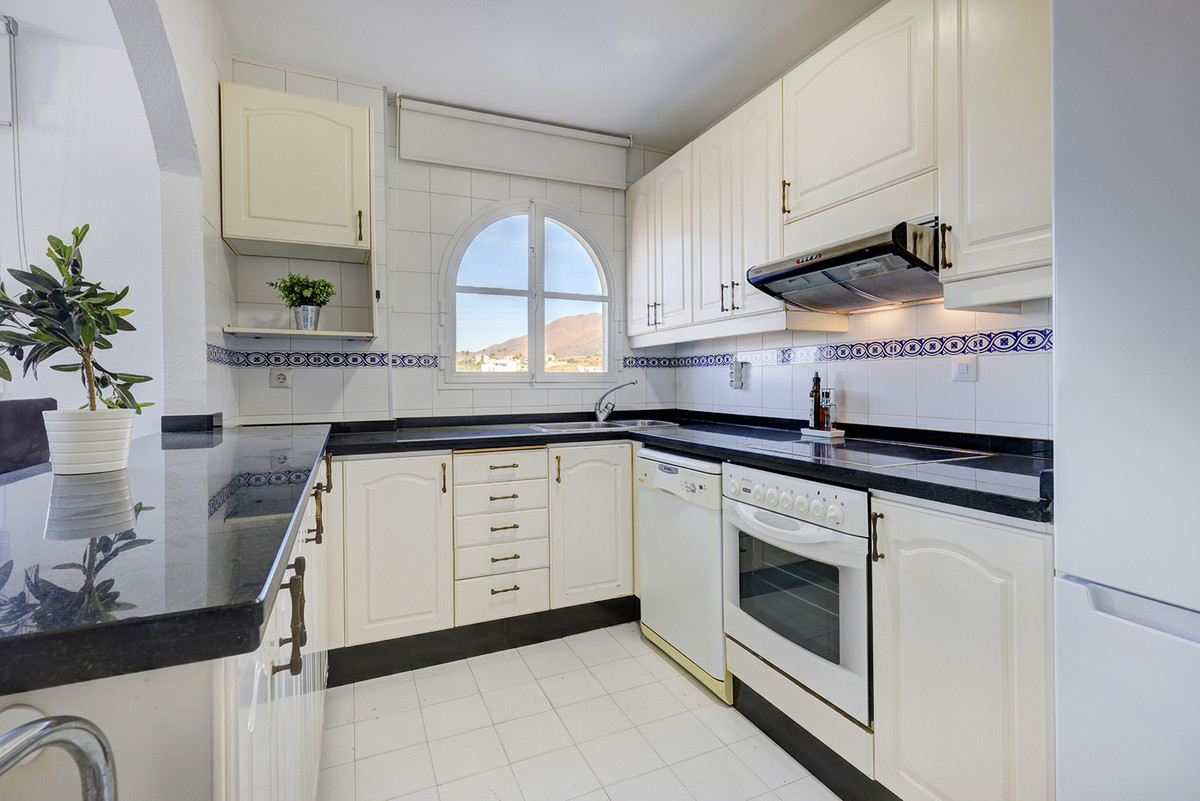 Penthouse te koop in Estepona | 3 slaapkamers H5427022