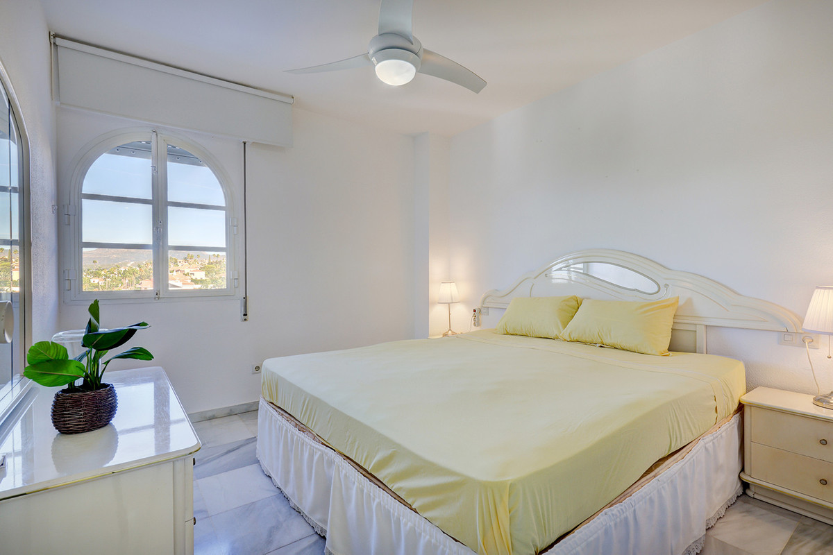 Penthouse te koop in Estepona | 3 slaapkamers H5427022
