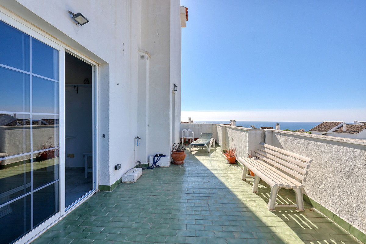 Penthouse te koop in Estepona | 3 slaapkamers H5427022