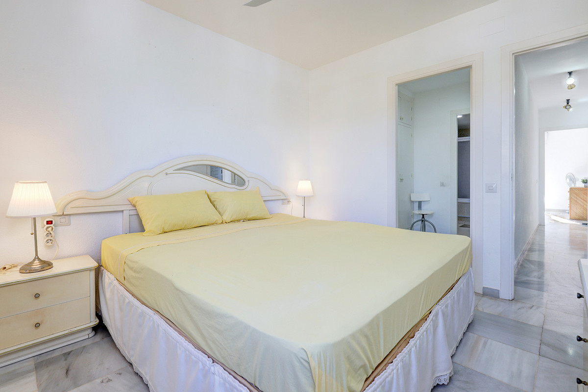 Penthouse te koop in Estepona | 3 slaapkamers H5427022
